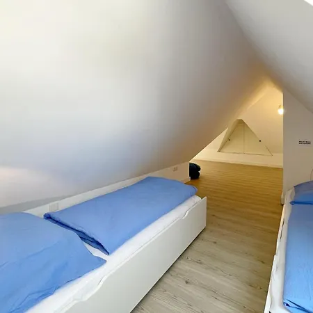 Haus Duenenrose Whg 3 Mit Balkon * Westerland